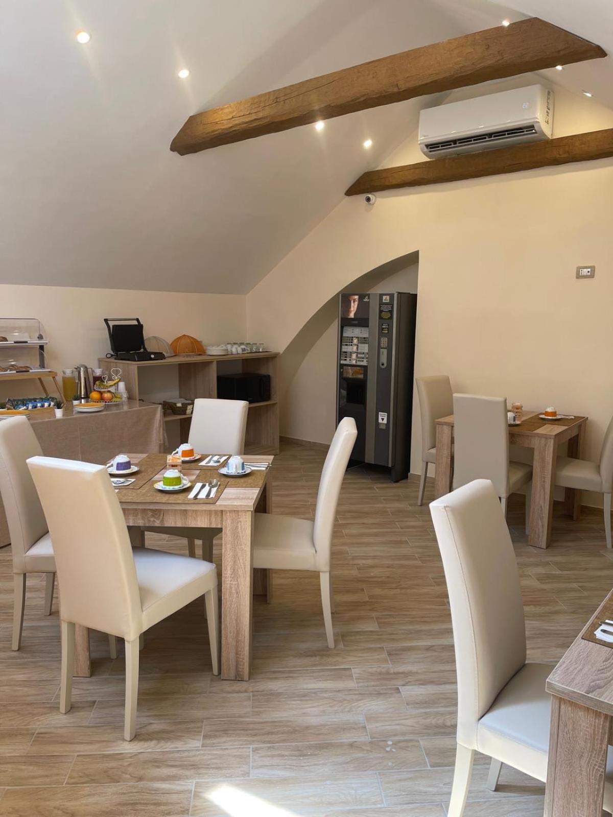 Attic Room نابولي المظهر الخارجي الصورة