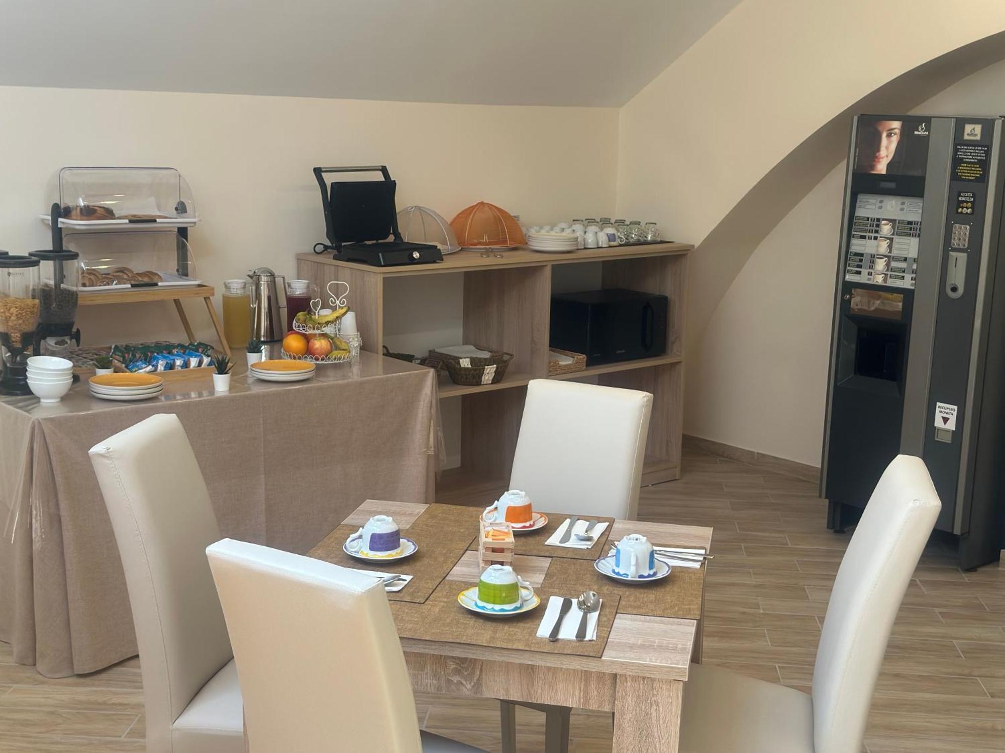 Attic Room نابولي المظهر الخارجي الصورة