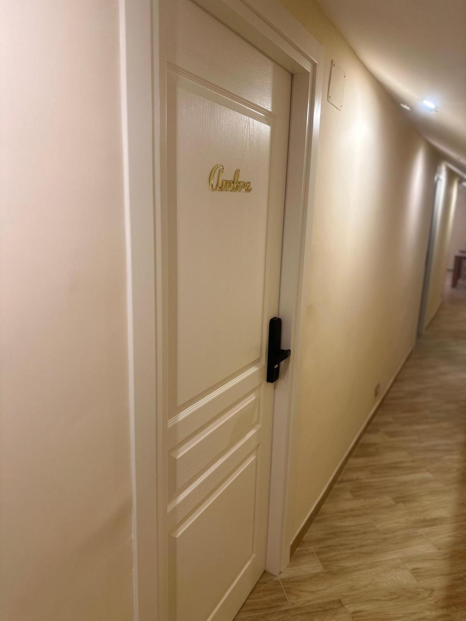 Attic Room نابولي المظهر الخارجي الصورة
